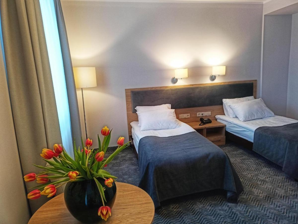 Hotel Gromada 코잘린 외부 사진