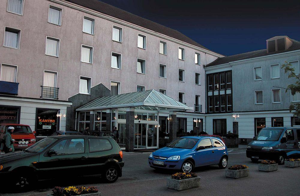 Hotel Gromada 코잘린 외부 사진