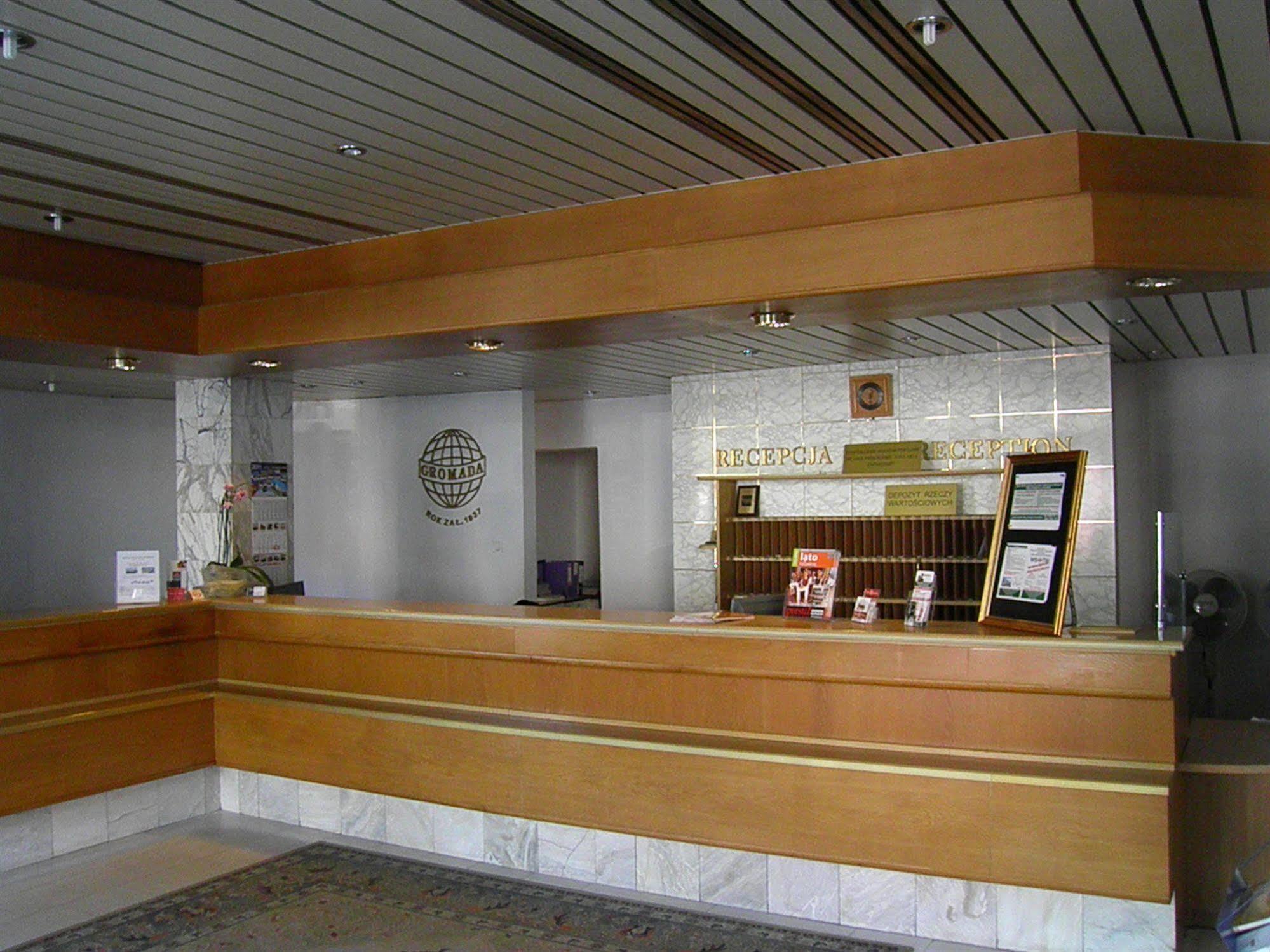 Hotel Gromada 코잘린 외부 사진