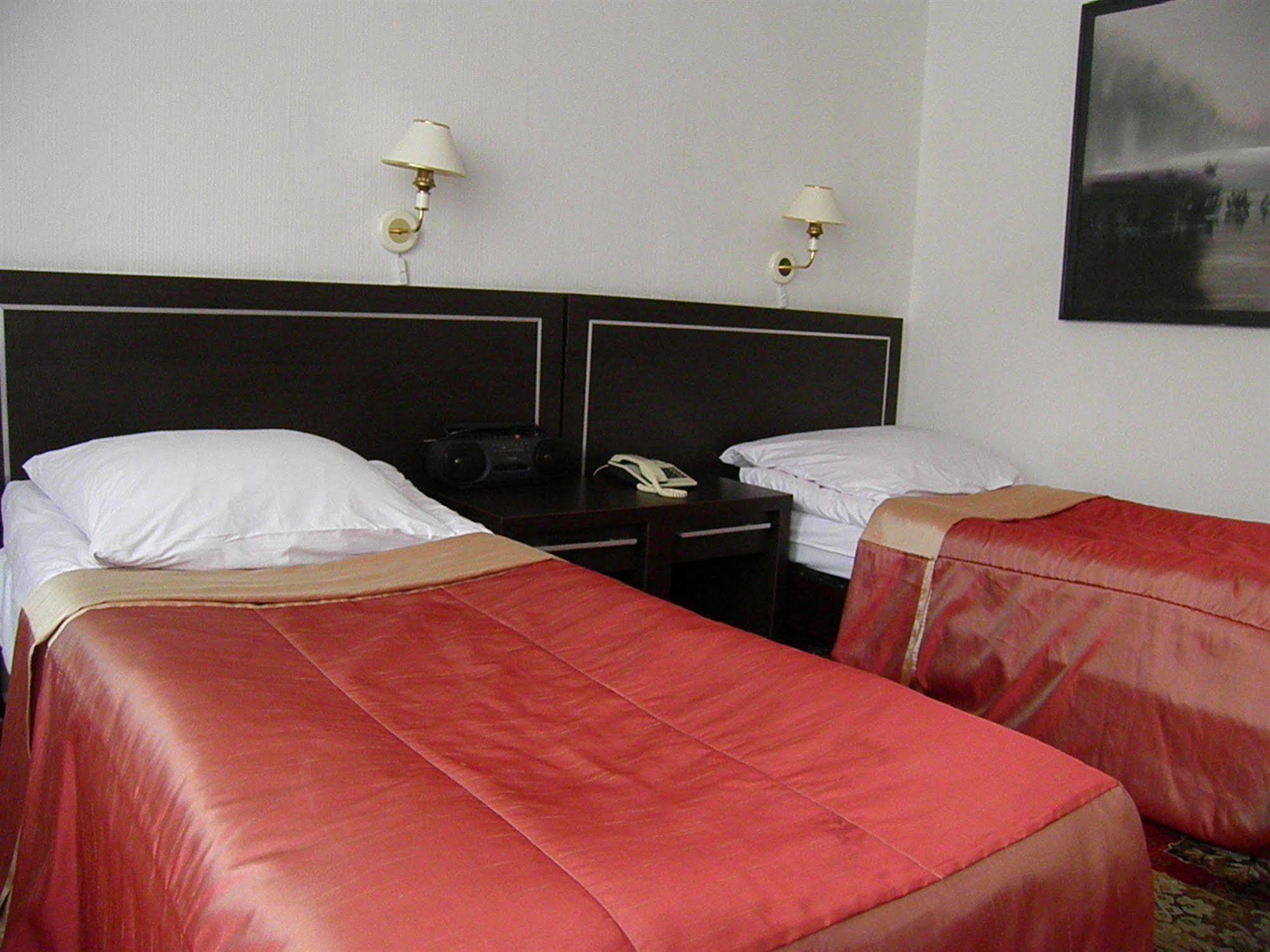 Hotel Gromada 코잘린 외부 사진