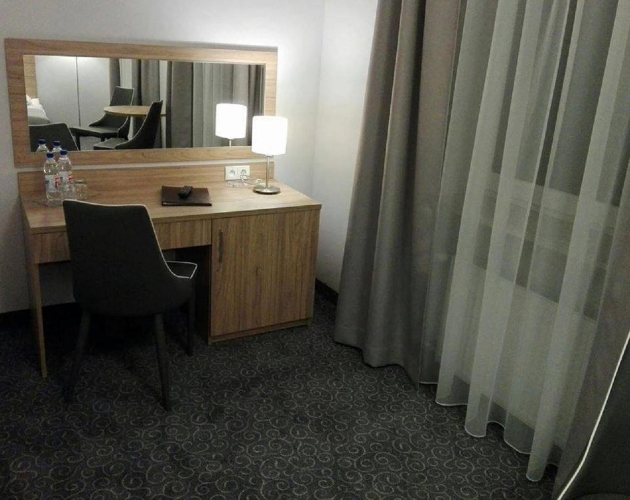 Hotel Gromada 코잘린 외부 사진