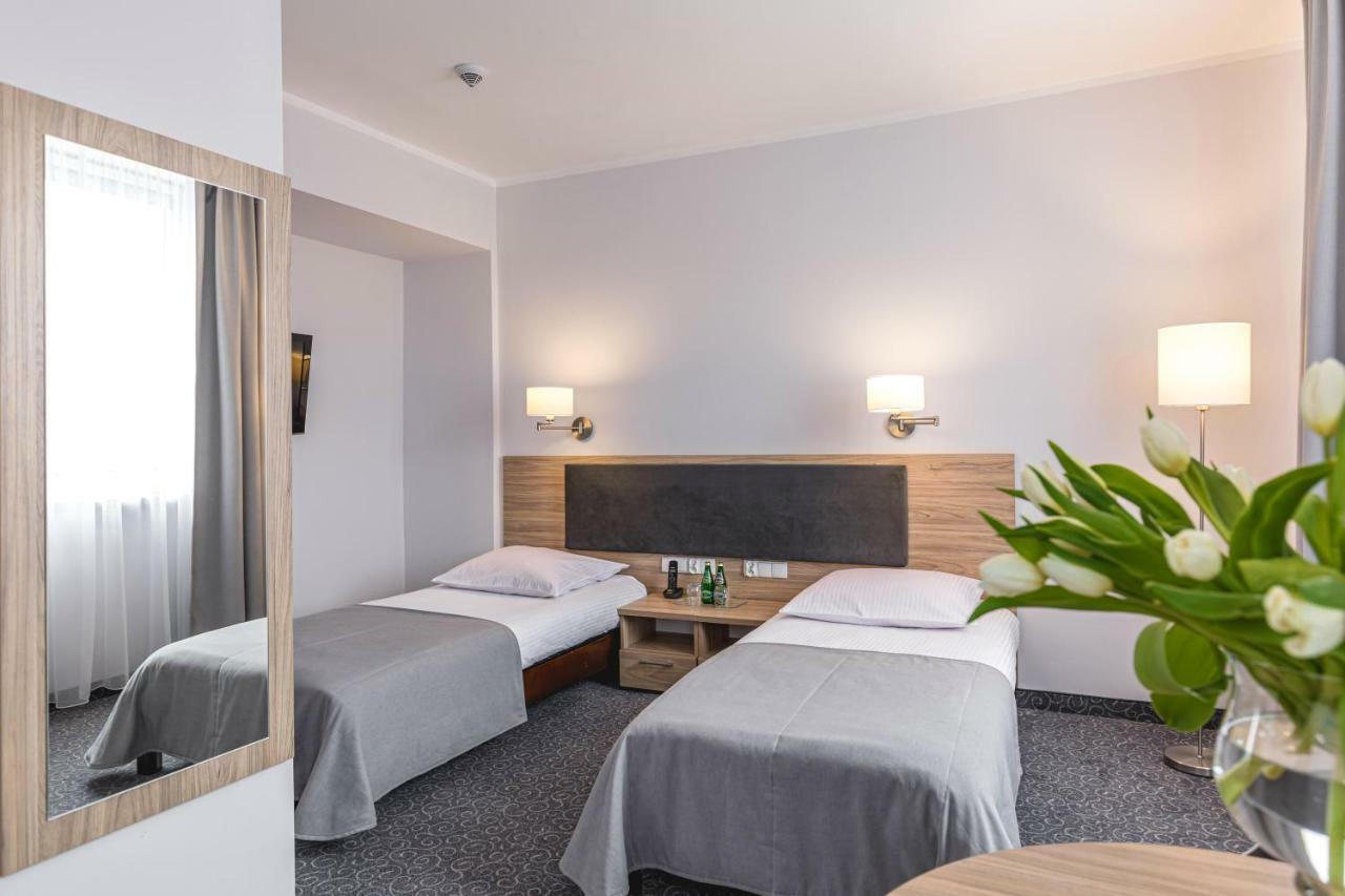Hotel Gromada 코잘린 외부 사진