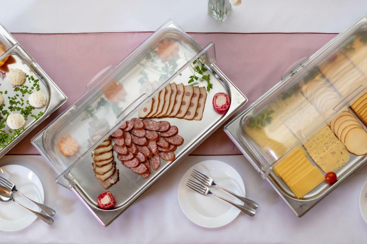 Hotel Gromada 코잘린 외부 사진