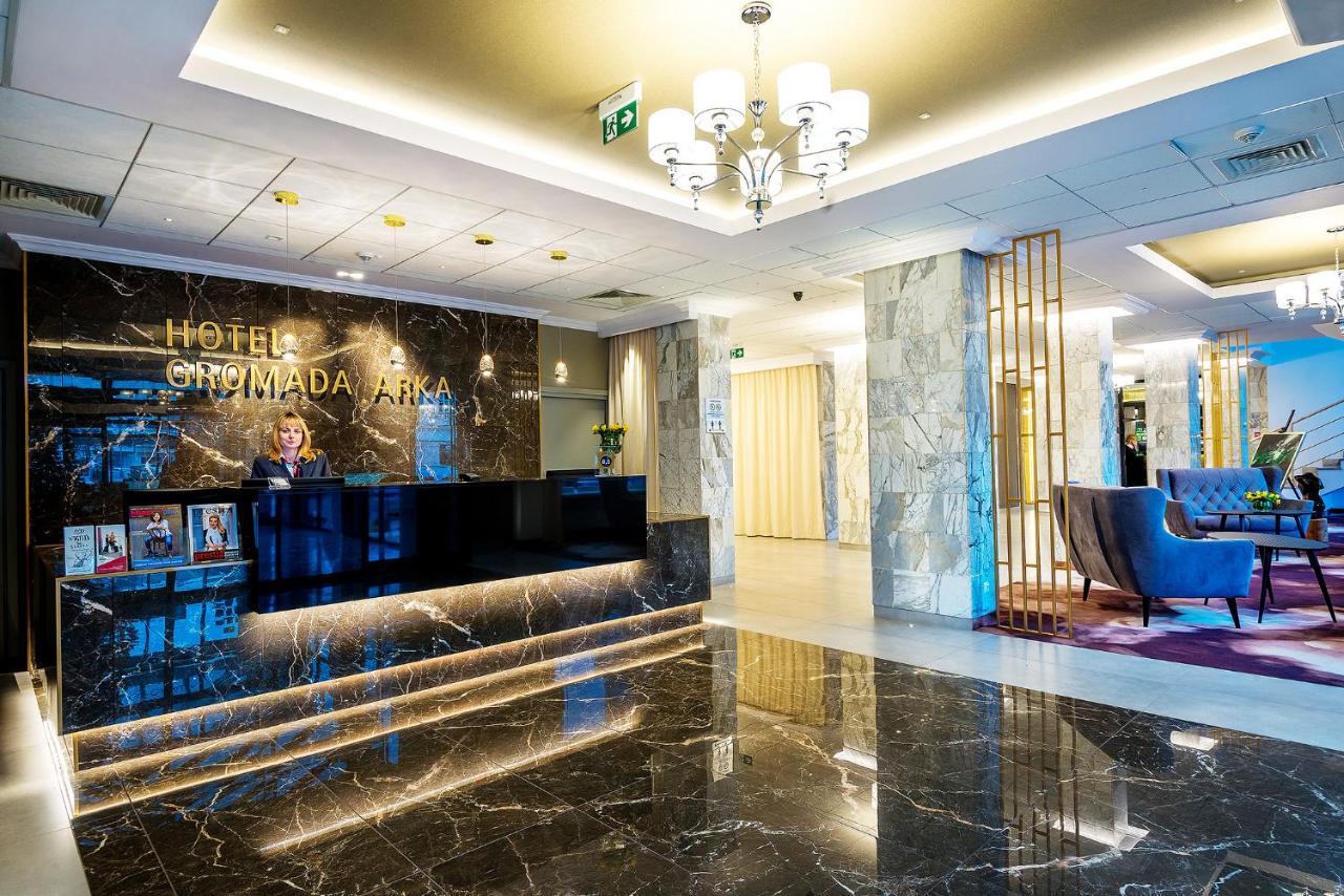 Hotel Gromada 코잘린 외부 사진