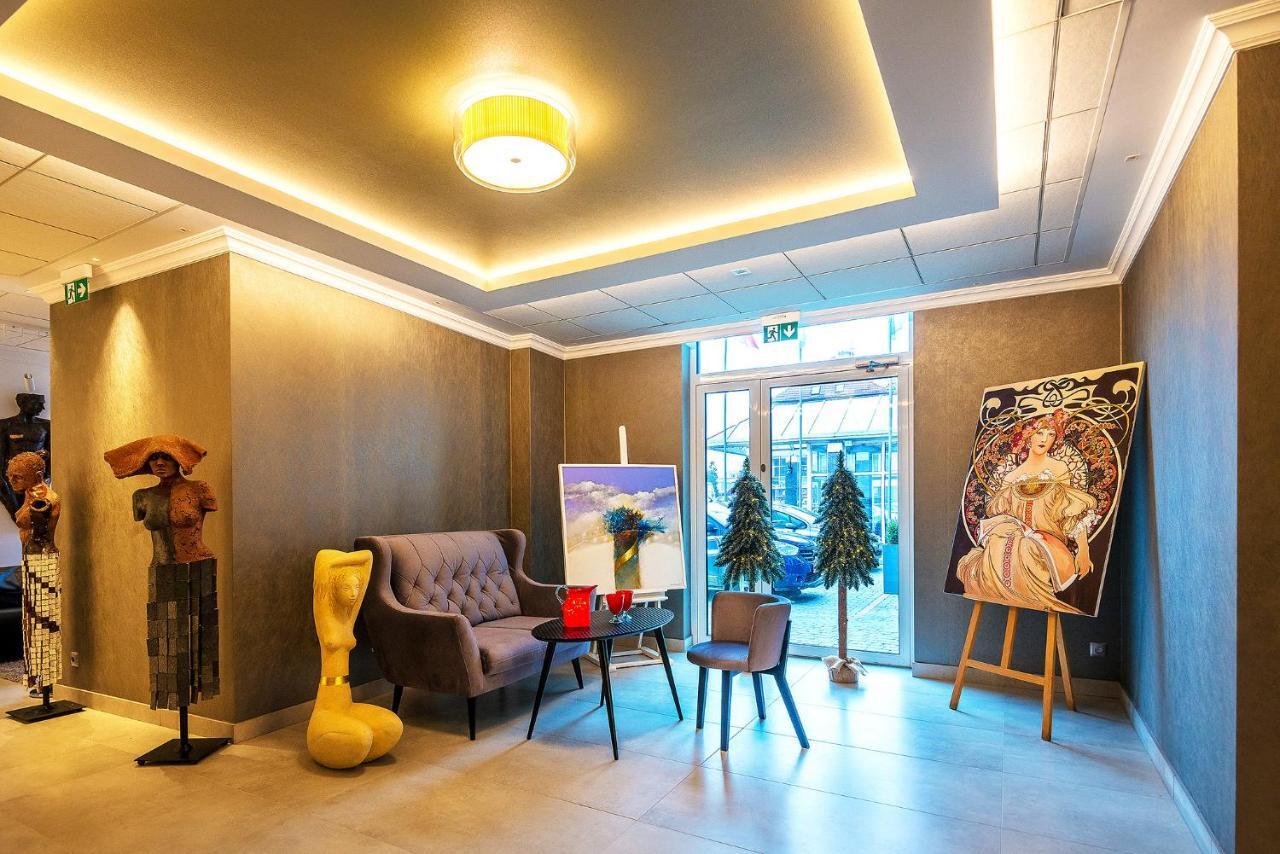 Hotel Gromada 코잘린 외부 사진